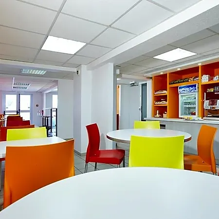 Premiere Classe Montpellier Sud Лат