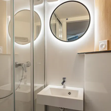 Premiere Classe Montpellier Sud Отель Лат